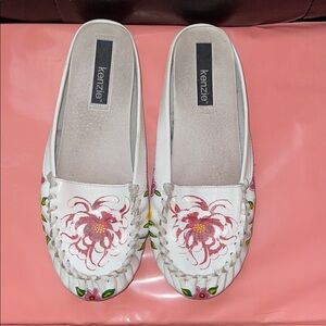 Kenzie White and Pink Moccasin Shoes with Floral Embroidery​